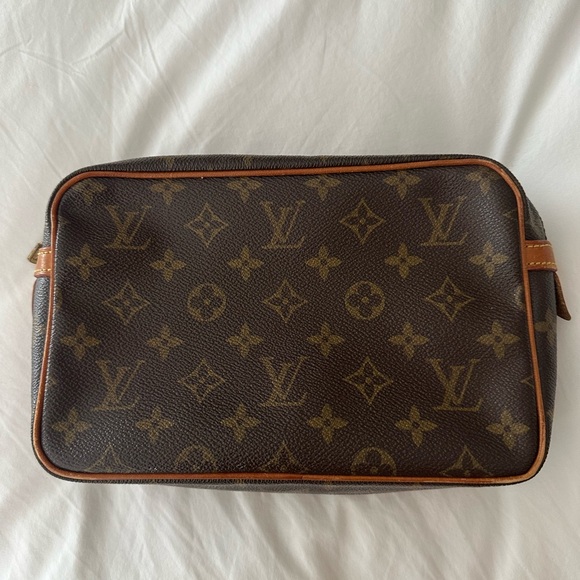 Vintage Louis Vuitton Monogram Compiegne Zippered Case - Picture 3 of 12